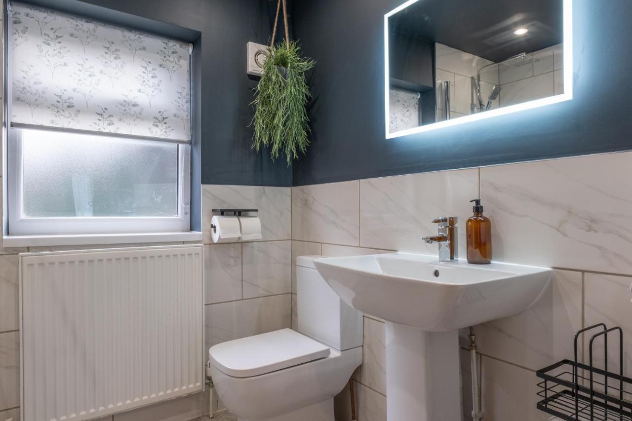 Hazel House Leilighet West Bromwich Eksteriør bilde